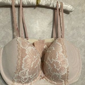 Cacique underwire bra size 42F(DDD)